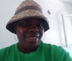 Dating Woman France to Caudebec-lès-Elbeuf : Nelly, 43 years